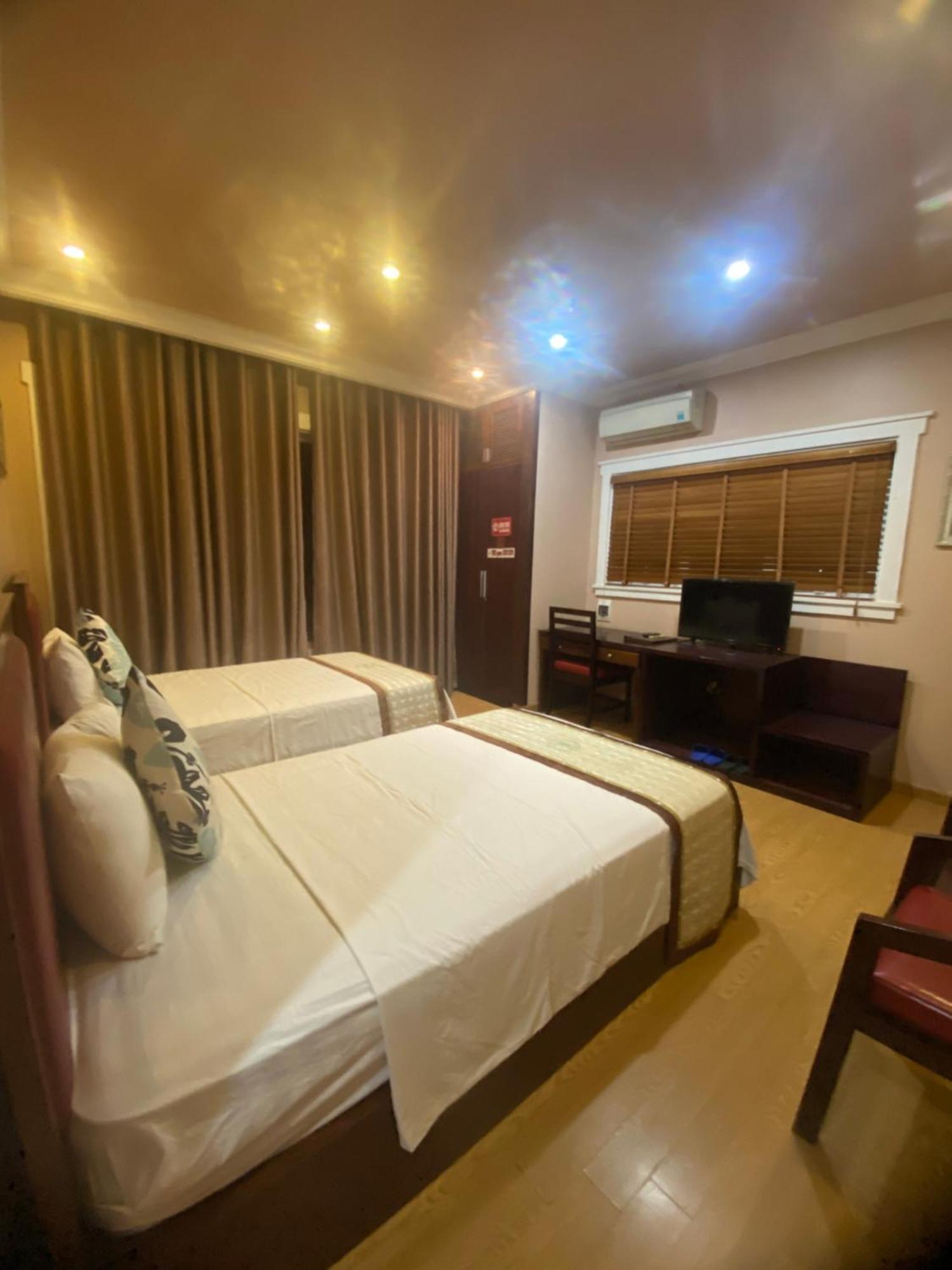 Hong Ky Boutique Hotel Diện Biên Phủ Exterior foto